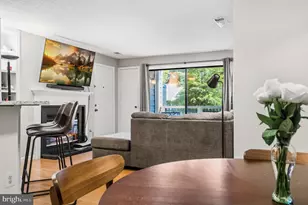 11705 Summerchase Cir, Reston, VA 20194 - Photo 13