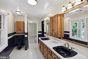 8130 Viola St, Springfield, VA 22152 - Photo 39
