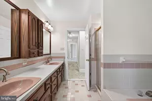 8130 Viola St, Springfield, VA 22152 - Photo 43