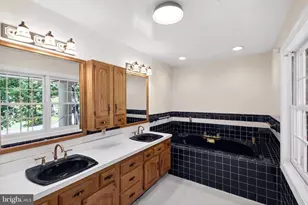 8130 Viola St, Springfield, VA 22152 - Photo 37
