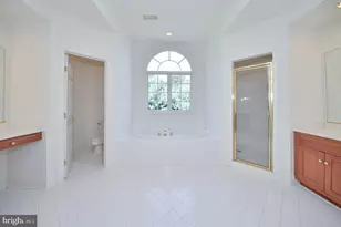 855 Charwhit Ct, Great Falls, VA 22066 - Photo 33