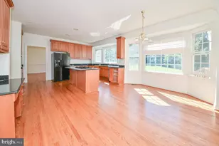 855 Charwhit Ct, Great Falls, VA 22066 - Photo 13
