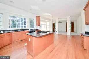 855 Charwhit Ct, Great Falls, VA 22066 - Photo 15