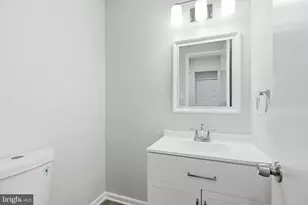 2006 Headlands Cir, Reston, VA 20191 - Photo 15