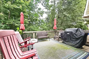 7823 Painted Daisy Dr, Springfield, VA 22152 - Photo 9