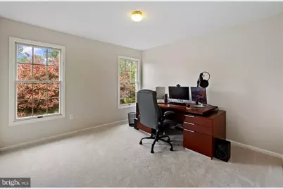 9718 Locust Hill Drive, Great Falls, VA 22066 - Photo 25