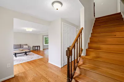 9718 Locust Hill Drive, Great Falls, VA 22066 - Photo 3