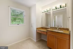 9718 Locust Hill Dr, Great Falls, VA 22066 - Photo 23