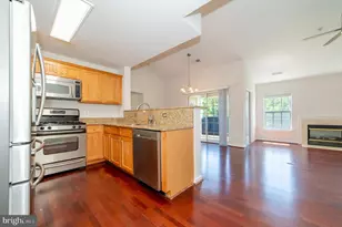 4191 Lochleven Tr, Fairfax, VA 22030 - Photo 9