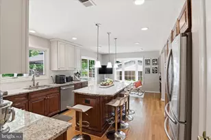 2432 Rockbridge St, Vienna, VA 22180 - Photo 11