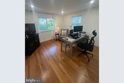 304 Old Courthouse Road NE, Vienna, VA 22180 - Photo 23
