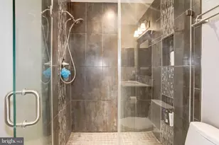 12852 Fair Briar Ln, Fairfax, VA 22033 - Photo 25