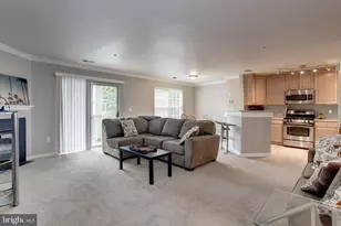 12852 Fair Briar Ln, Fairfax, VA 22033 - Photo 3