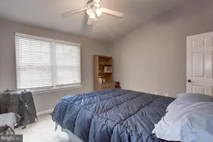 12852 Fair Briar Ln, Fairfax, VA 22033 - Photo 17