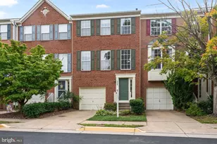 2456 Covered Wagon Ct, Herndon, VA 20171 - Photo 1