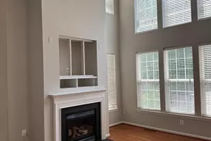 7689 Graysons Mill Ln, Lorton, VA 22079 - Photo 3