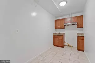 926 Moorefield Creek Rd SW, Vienna, VA 22180 - Photo 23