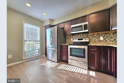 7664 Northern Oaks Court, Springfield, VA 22153 - Photo 3
