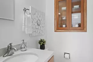 8900 Camfield Dr, Alexandria, VA 22308 - Photo 33