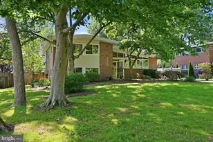 8900 Camfield Dr, Alexandria, VA 22308 - Photo 47