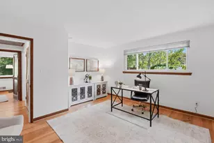 8900 Camfield Dr, Alexandria, VA 22308 - Photo 25