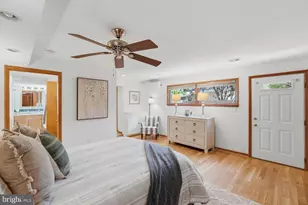 8900 Camfield Dr, Alexandria, VA 22308 - Photo 39