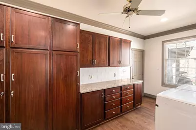 11032 Popes Head Road, Fairfax, VA 22030 - Photo 17
