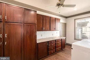 11032 Popes Head Rd, Fairfax, VA 22030 - Photo 17