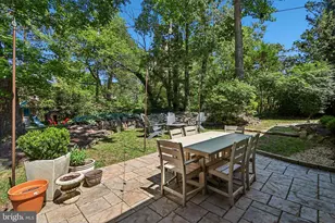 7813 Yorktown Dr, Alexandria, VA 22308 - Photo 31