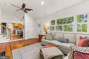 7813 Yorktown Dr, Alexandria, VA 22308 - Photo 3