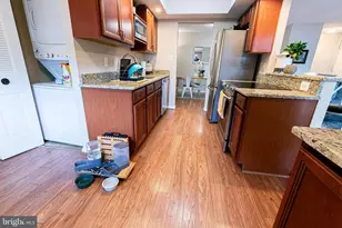 10208 Bushman Dr, Oakton, VA 22124 - Photo 9