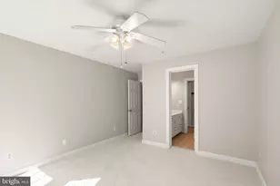 12237 Fairfield House Dr, Fairfax, VA 22033 - Photo 21