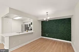 12237 Fairfield House Dr, Fairfax, VA 22033 - Photo 9