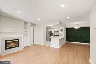 12237 Fairfield House Dr, Fairfax, VA 22033 - Photo 7