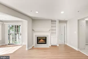 12237 Fairfield House Dr, Fairfax, VA 22033 - Photo 11