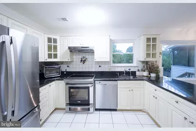 1431 Kingstream Drive, Herndon, VA 20170 - Photo 7