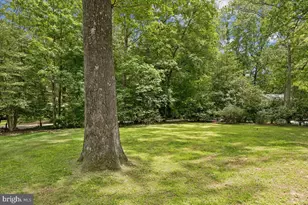 2520 Penny Royal Ln, Reston, VA 20191 - Photo 33