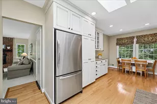 2520 Penny Royal Ln, Reston, VA 20191 - Photo 5