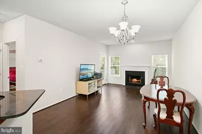 14305 Climbing Rose Way #101, Centreville, VA 20121 - Photo 5