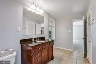 10999 Highridge St, Fairfax Station, VA 22039 - Photo 41
