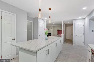 10999 Highridge St, Fairfax Station, VA 22039 - Photo 15