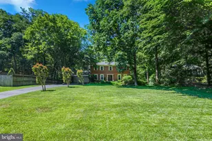 10999 Highridge St, Fairfax Station, VA 22039 - Photo 3