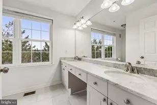 4542 Superior Square, Fairfax, VA 22033 - Photo 9