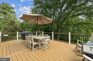 9200 Wyeth Ln, Burke, VA 22015 - Photo 9