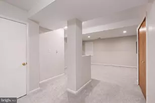 7932 Pebble Brook Ct, Springfield, VA 22153 - Photo 25