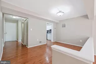 2983 Borge St, Oakton, VA 22124 - Photo 3