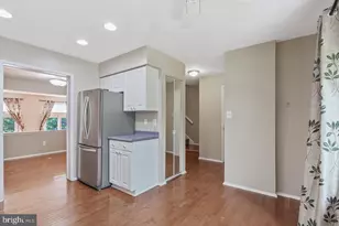 2983 Borge St, Oakton, VA 22124 - Photo 9