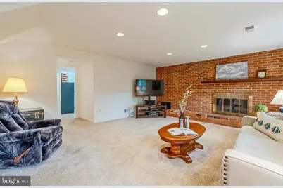 8717 Higdon Drive, Vienna, VA 22182 - Photo 17