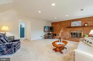 8717 Higdon Dr, Vienna, VA 22182 - Photo 17
