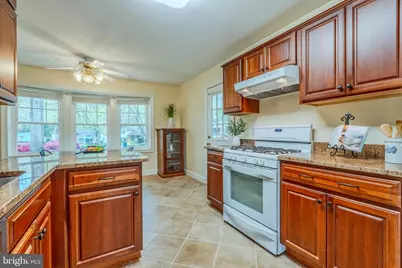 8717 Higdon Drive, Vienna, VA 22182 - Photo 11